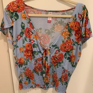 Floral print blouse
